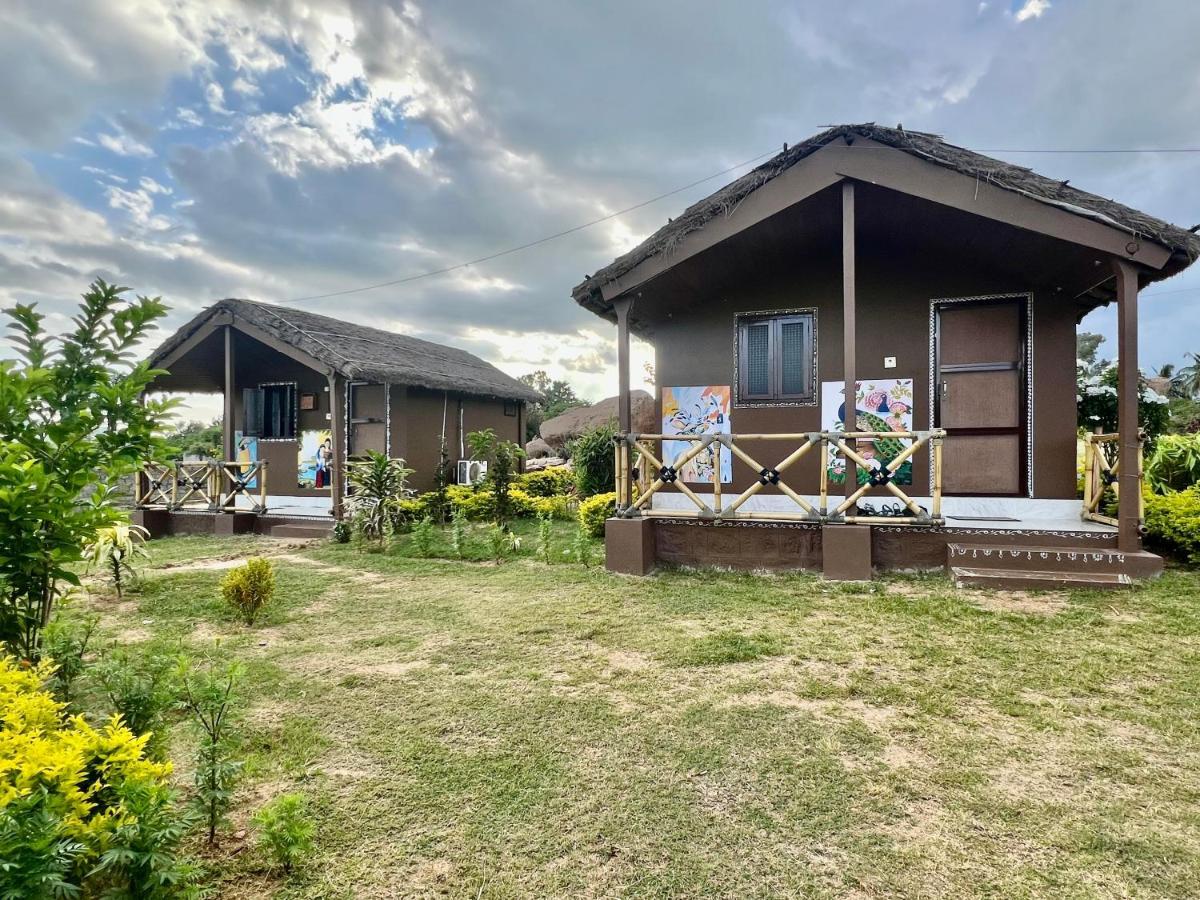 Leo Wodden Resort هامبي المظهر الخارجي الصورة