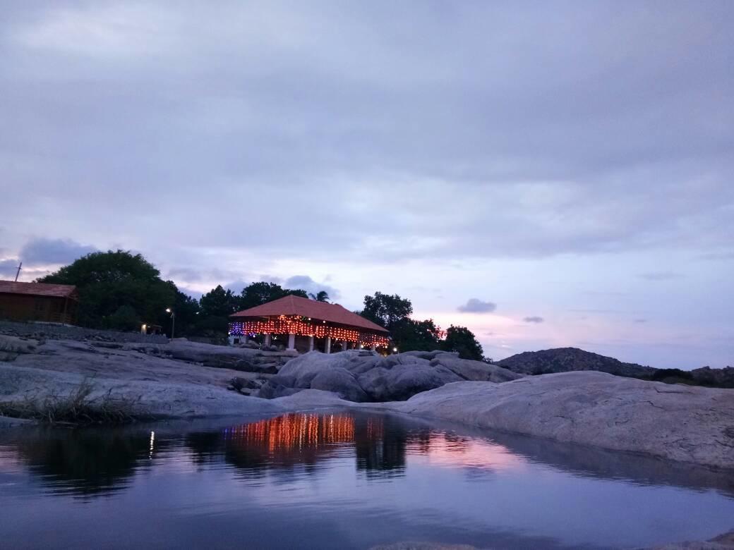 Leo Wodden Resort هامبي المظهر الخارجي الصورة